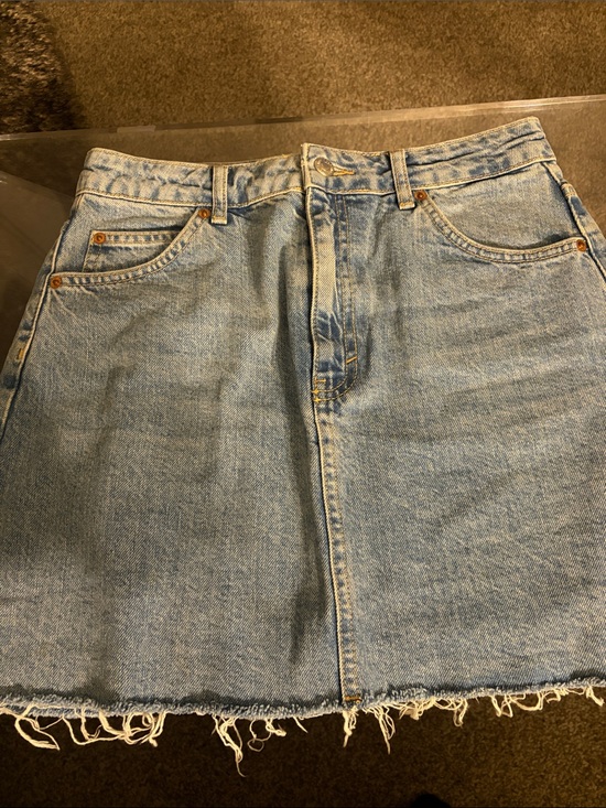 Topshop Dresses & Skirts - Topshop Light Blue Denim Mini Skirt with Frayed Hem